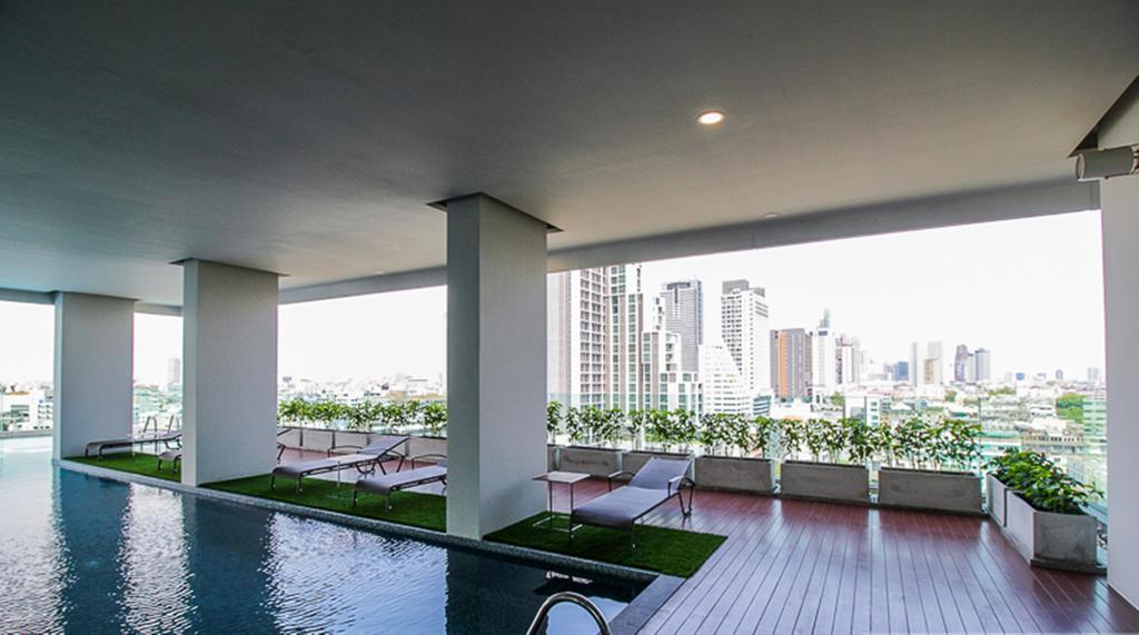 Wooden Suites Bangkok Buitenkant foto
