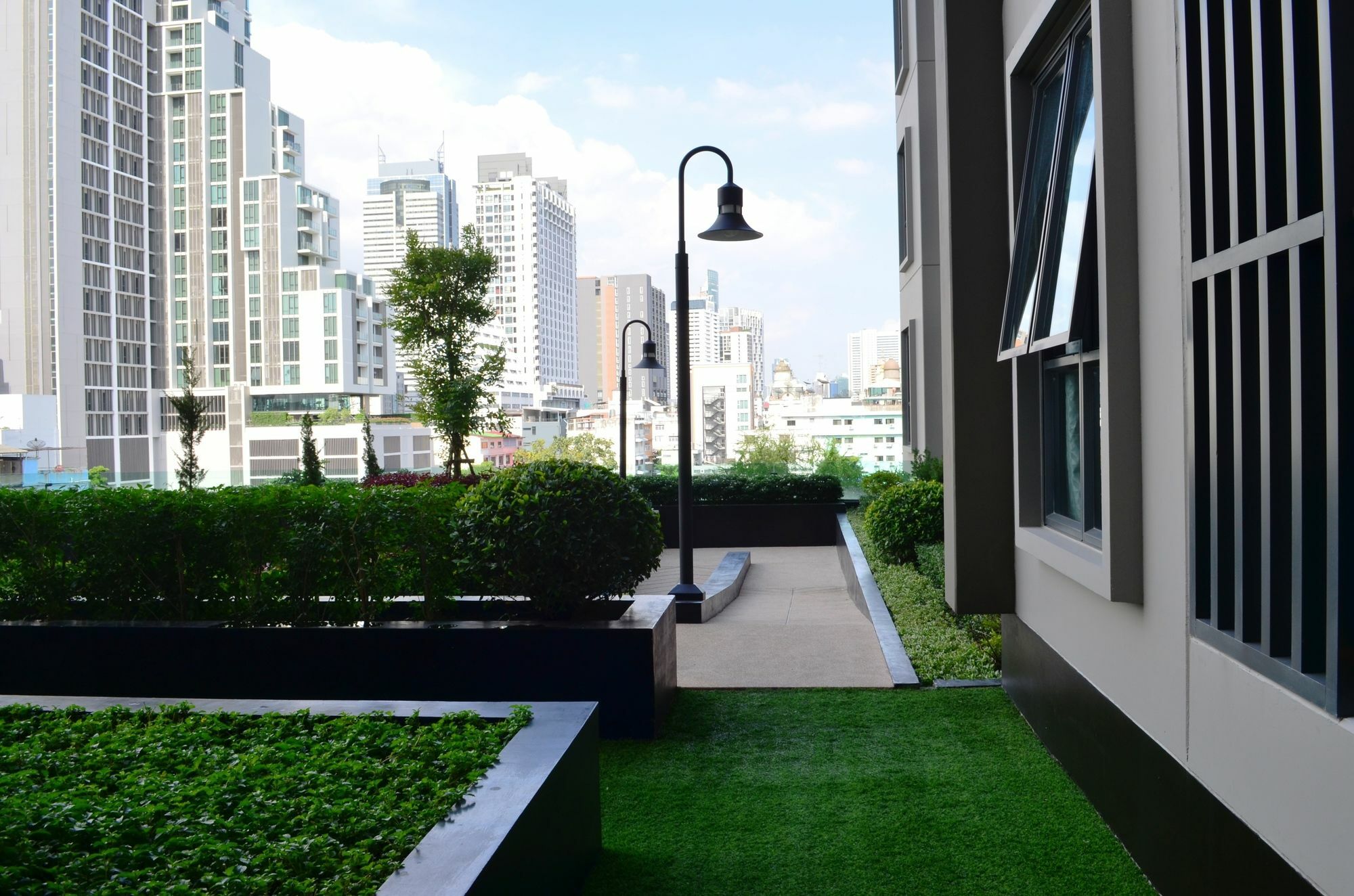 Wooden Suites Bangkok Buitenkant foto